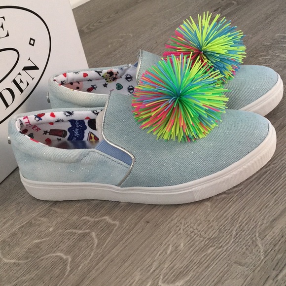 Steve Madden Denim shoe kids size 4 NEW - Picture 2 of 5